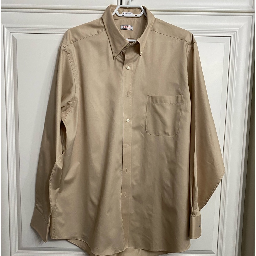 NWOT MEN’S IZOD LONG SLEEVE WRINKLE FREE TWILL TAN COLOUR REGULAR FIT 17 34/35